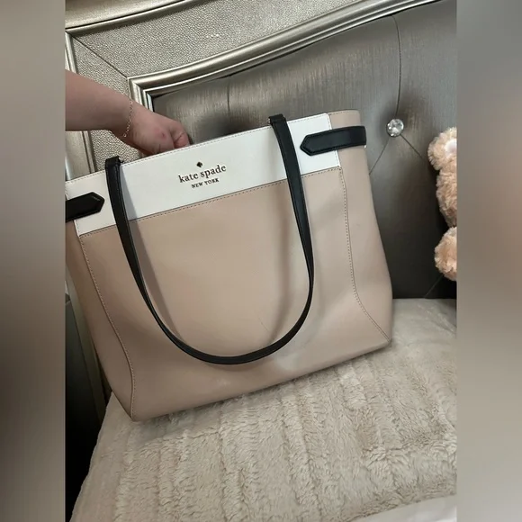 Kate Spade Beige Tote Bag- SEE ALL PHOTOS AND DESCRIPTION - Picture 1 of 11